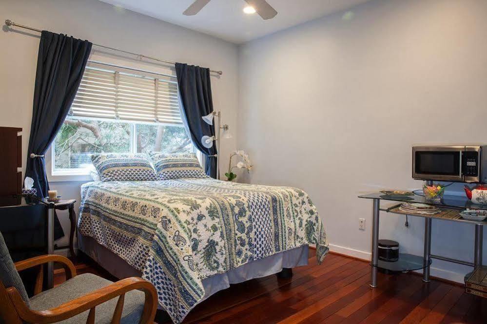 Sweet Dreams B&B La Bed & Breakfast 4*